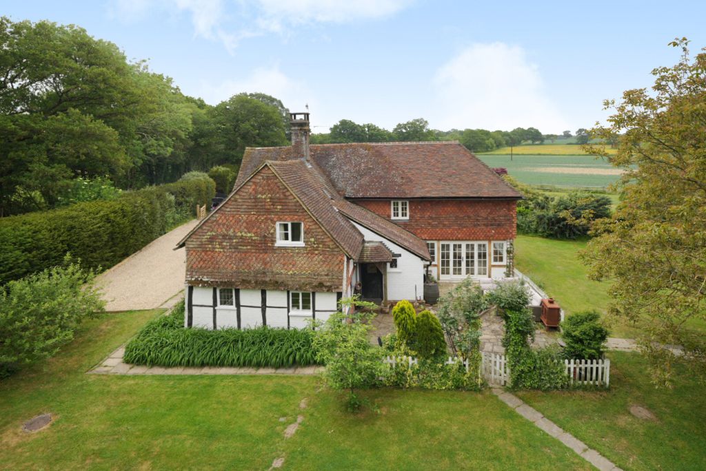 4 bed detached house for saleKnowle Lane, Cranleigh GU6