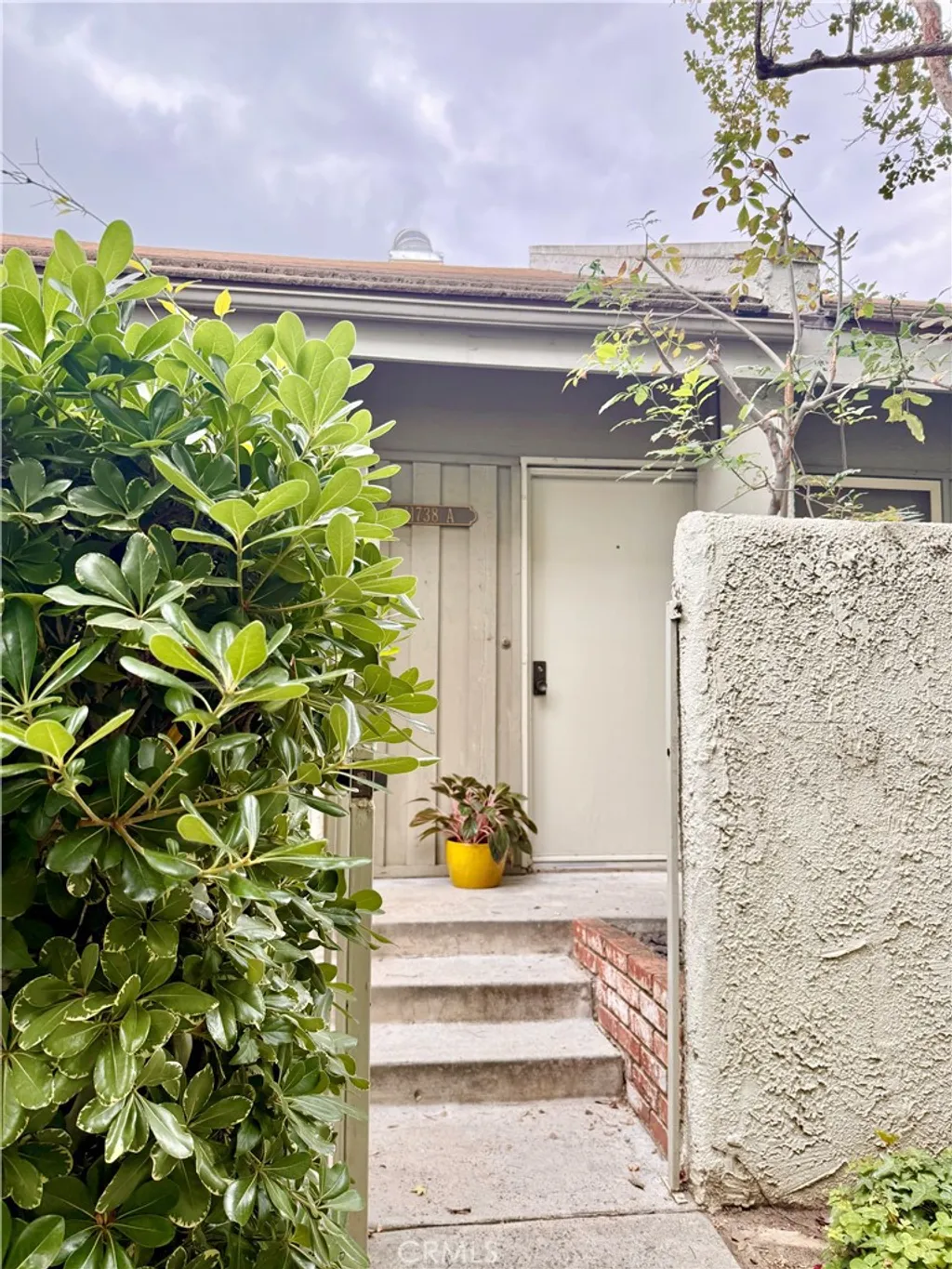 11738 Moorpark Street Unit A, Studio City, CA 91604 photo 3