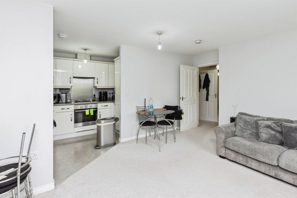 Additional image 5 of 2 bed flat for saleNewhall Park Drive, Bradford BD5