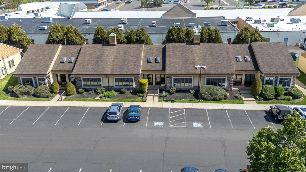 910, 914, 916, 918 Town Center Of New Britain, Doylestown, PA 18901