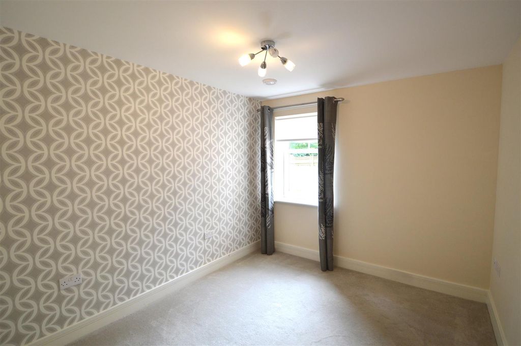 Additional image 13 of 2 bed flat for saleHolmes Place, Crowborough Hill, Crowborough TN6