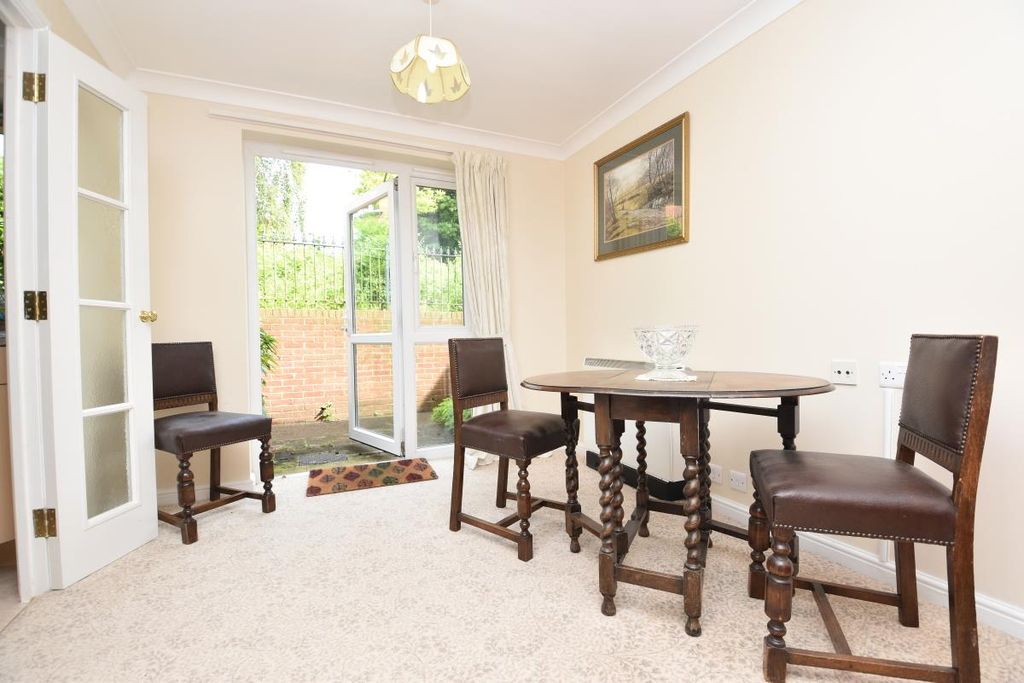 Additional image 4 of 1 bed flat for saleHigh Street, Cullompton EX15