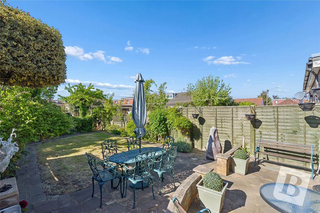 Additional image 13 of 3 bed detached house for saleGoring Road, Dagenham RM10