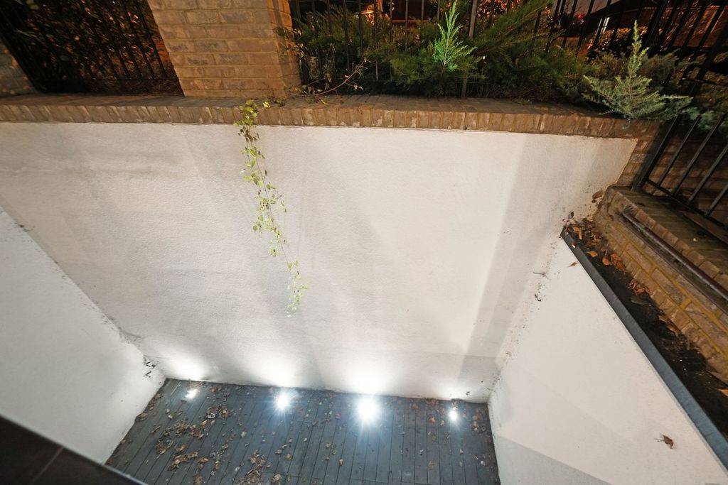 Additional image 13 of 3 bed flat for saleSouth Park Hill Road, South Croydon CR2