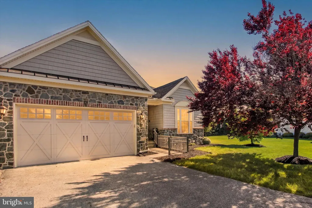 24 St Michaels Way, Hanover, PA 17331 photo 4