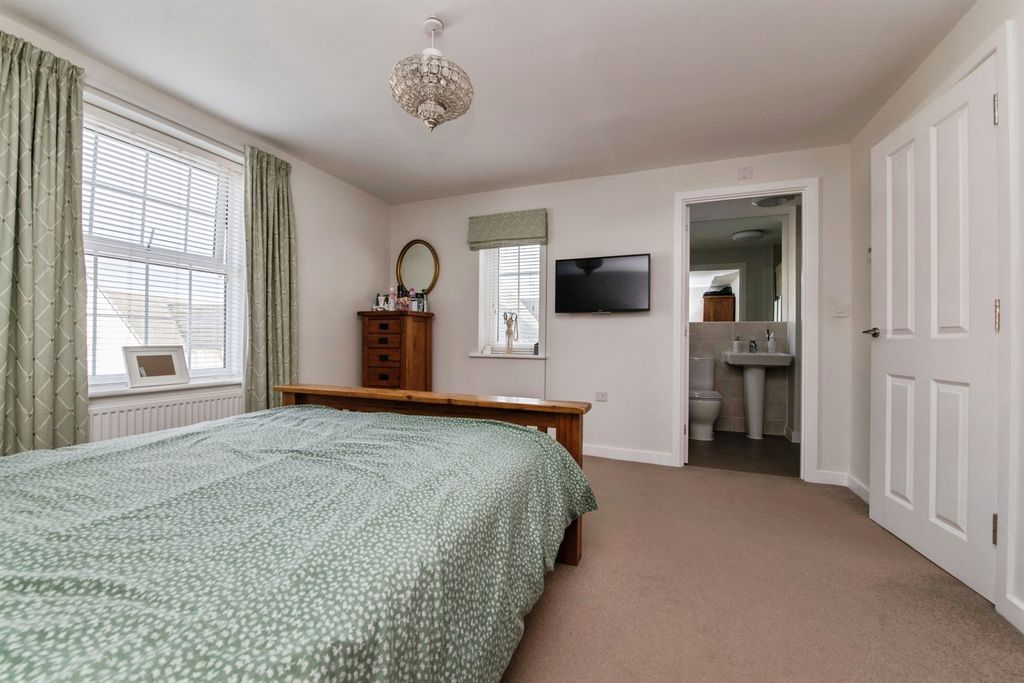 Additional image 9 of 4 bed detached house for saleTrott Close, Cullompton EX15