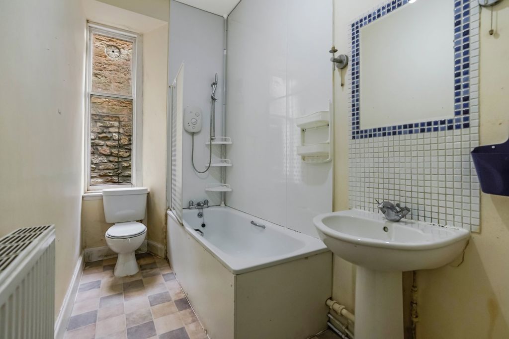 Additional image 10 of 2 bed flat for saleKirkgate, Fife, Cupar KY15