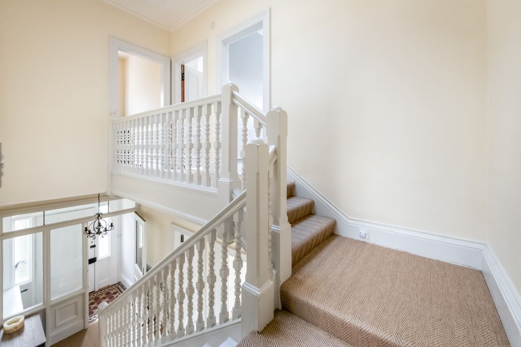 Additional image 11 of 5 bed semi-detached house for saleChapelhill, Drummond Street, Crieff PH7