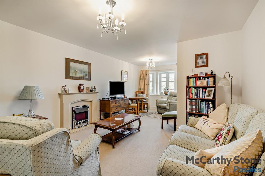 Additional image 2 of 1 bed flat for saleHolmes Place, Crowborough TN6