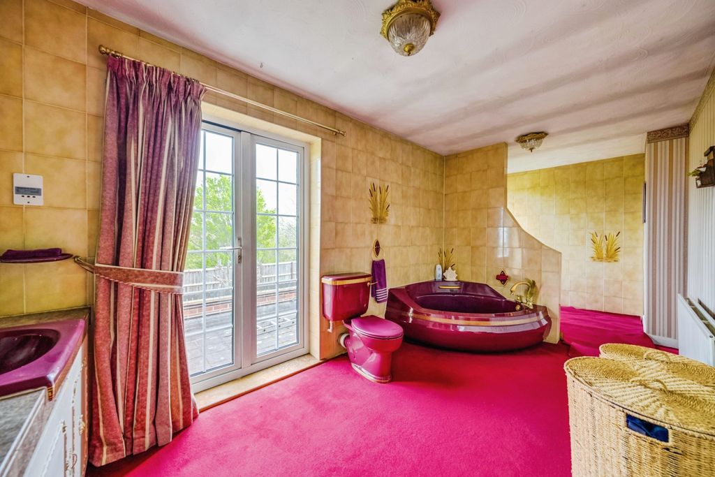 Additional image 14 of 5 bed detached house for saleBrentfield Road, Dartford DA1