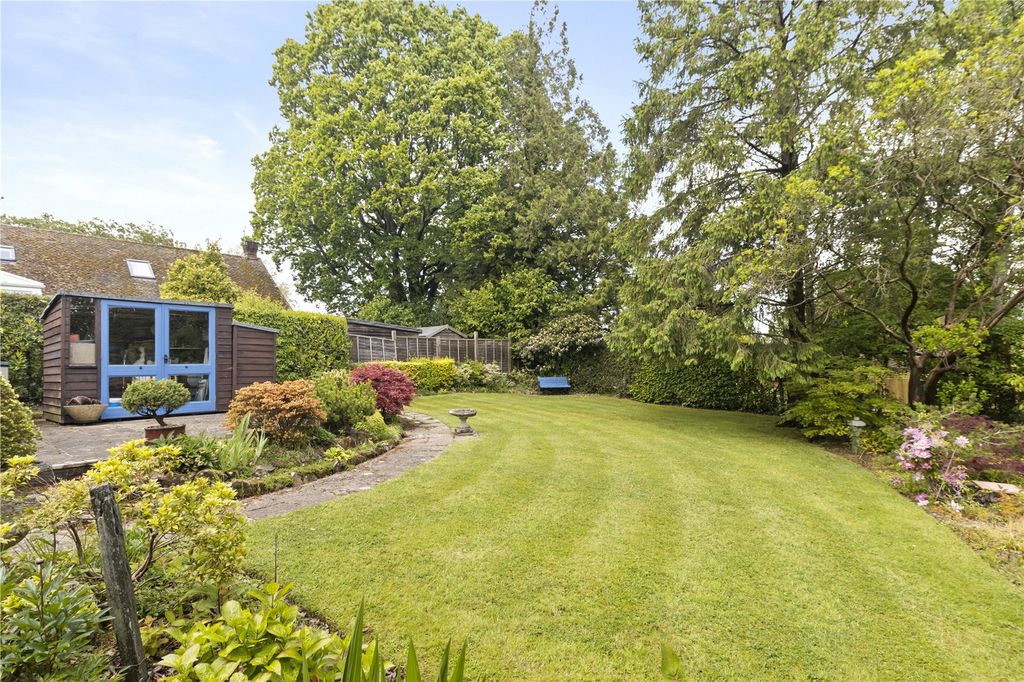 2 bed flat for saleCrowborough Hill, Crowborough, East Sussex TN6 photo 2