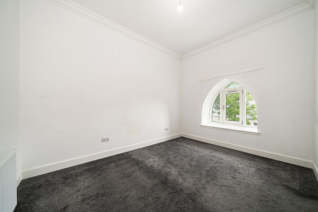 Additional image 6 of 2 bed flat for saleWest Port, Cupar KY15