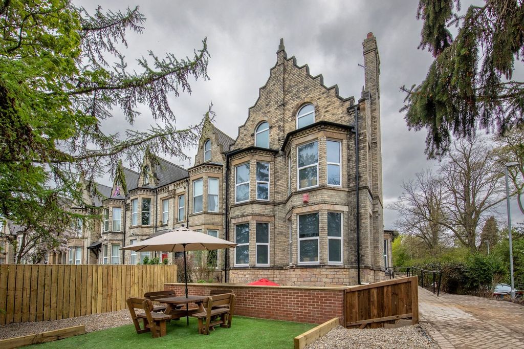 2 bed flat for saleGrange Road, Darlington, Durham DL1