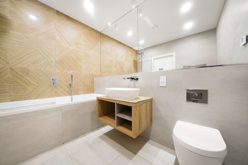 Additional image 12 of 3 bed flat for saleSouth Park Hill Road, South Croydon CR2