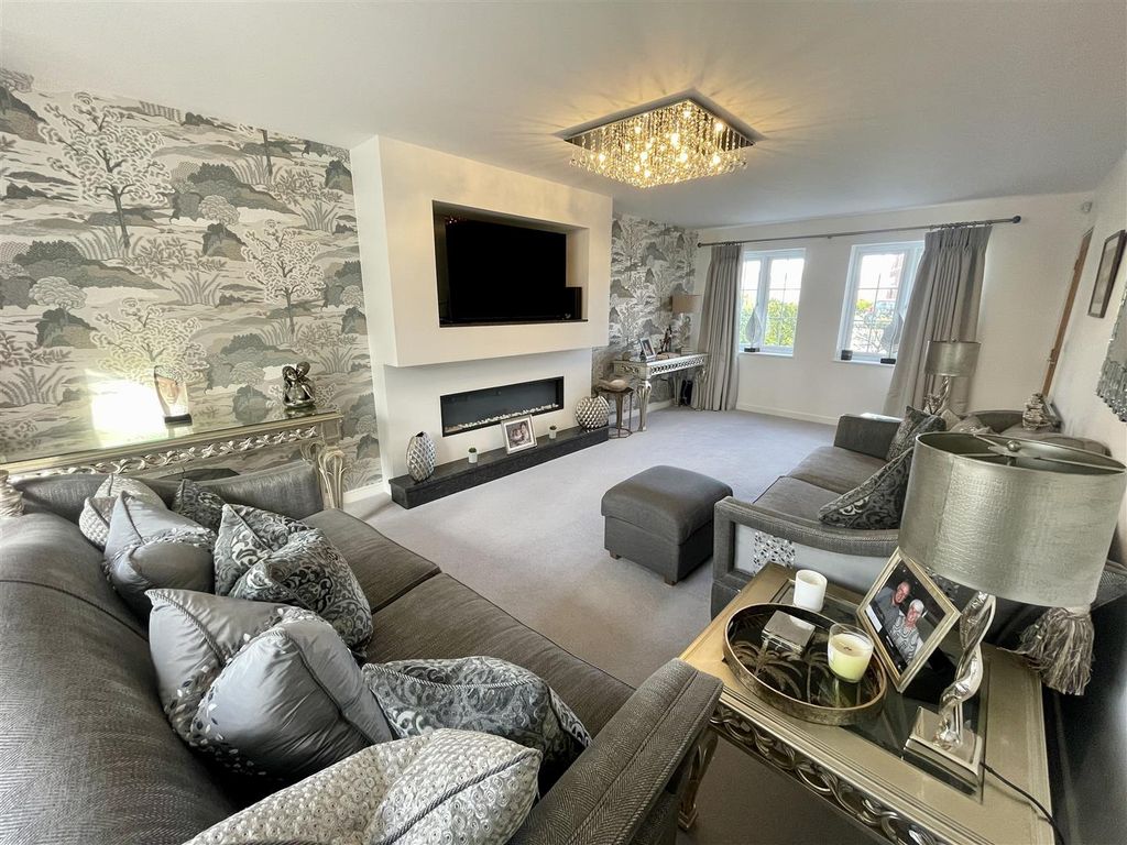 Additional image 8 of 4 bed detached house for saleHighgrove Close, Darlington DL3