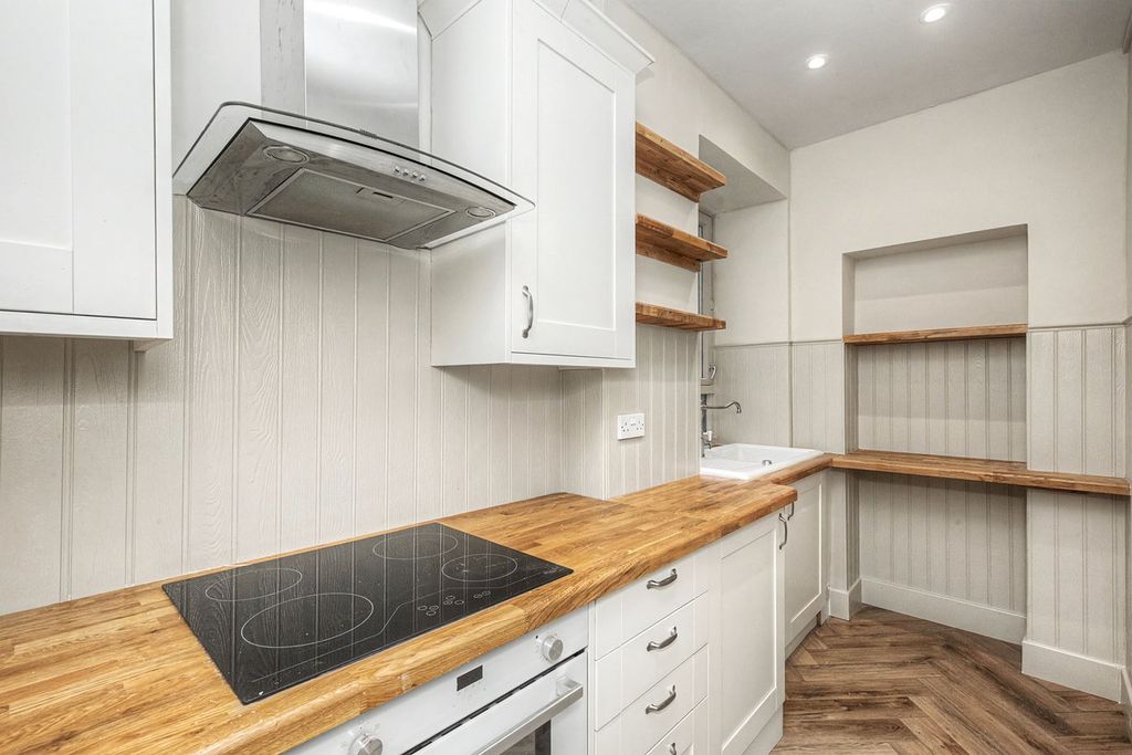 Additional image 3 of 2 bed flat for saleNorth Burnside, Cupar KY15