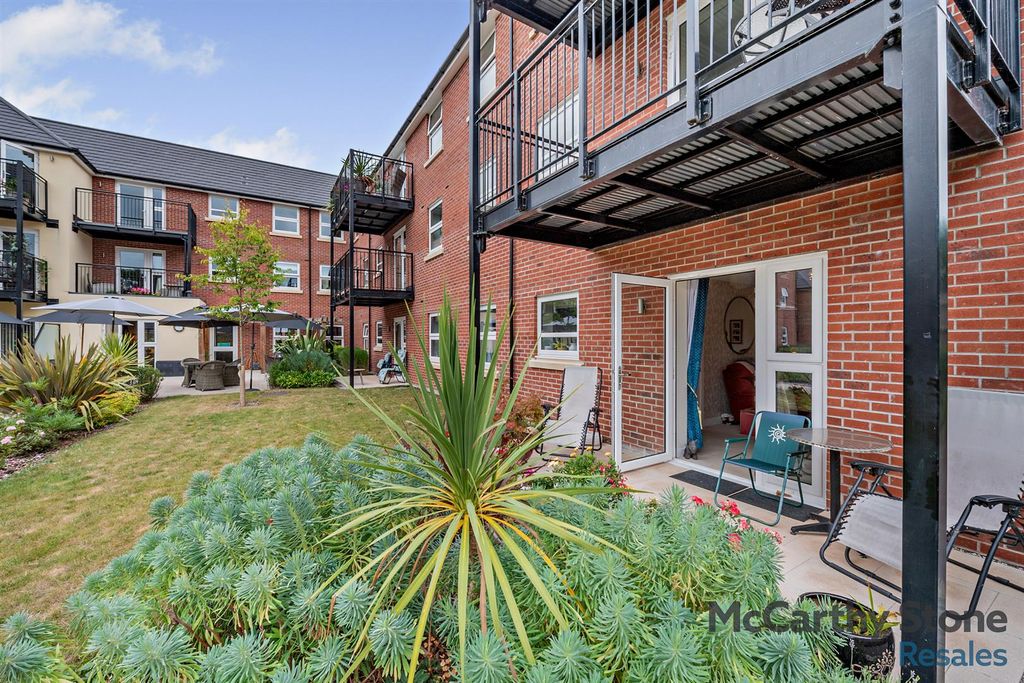Additional image 2 of 2 bed flat for saleFoxglove Place, Willand Road, Cullompton EX15