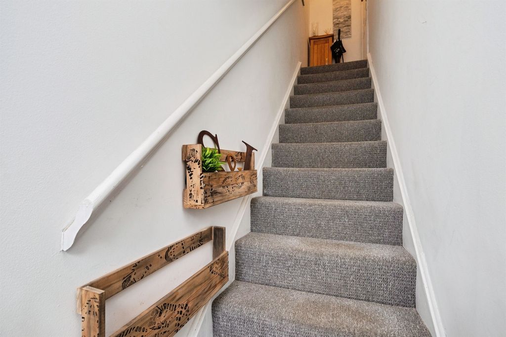 Additional image 2 of 2 bed maisonette for saleLondon Road, Crowborough TN6