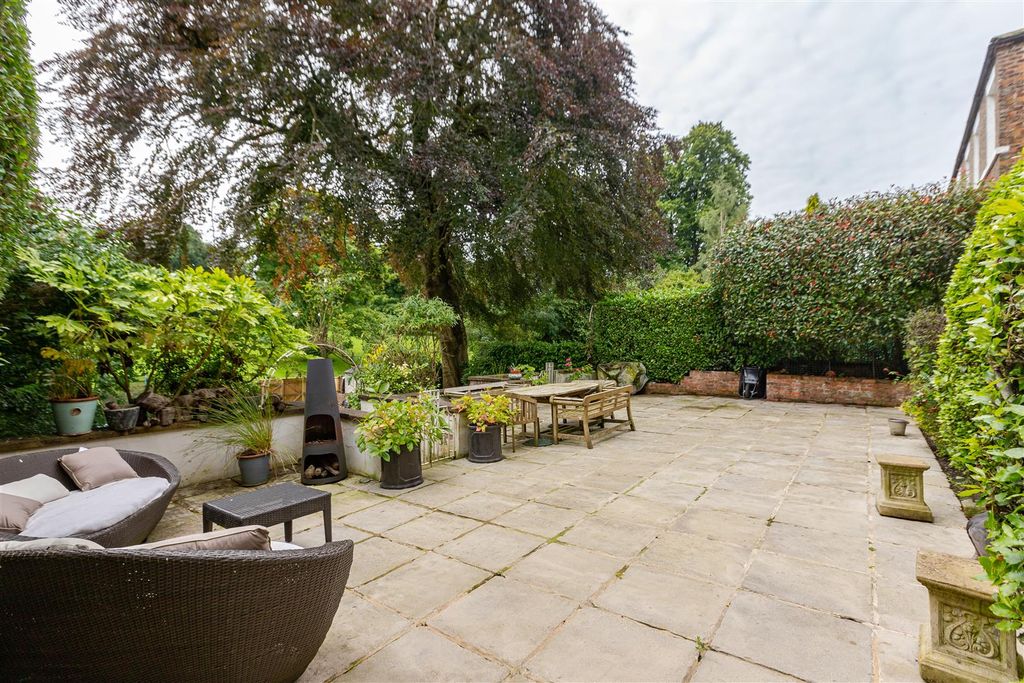 Additional image 24 of 6 bed property for saleConiscliffe Road, Darlington DL3
