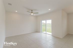 596 Crown Rose Drive, Bartow, FL, 33839 photo 2