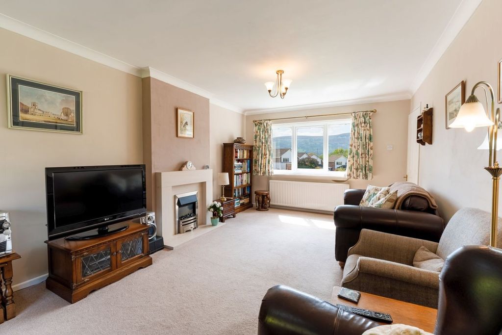 4 bed detached house for saleBrookfields, Crickhowell NP8 photo 2
