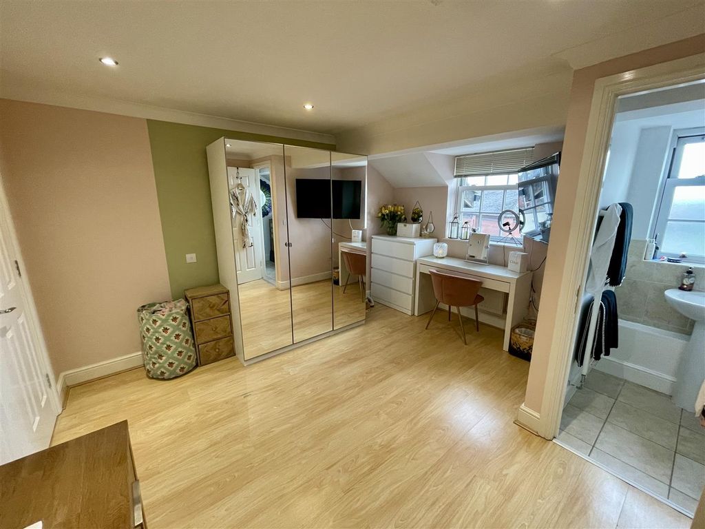 Additional image 10 of 2 bed flat for saleNorthumberland Street, Darlington DL3