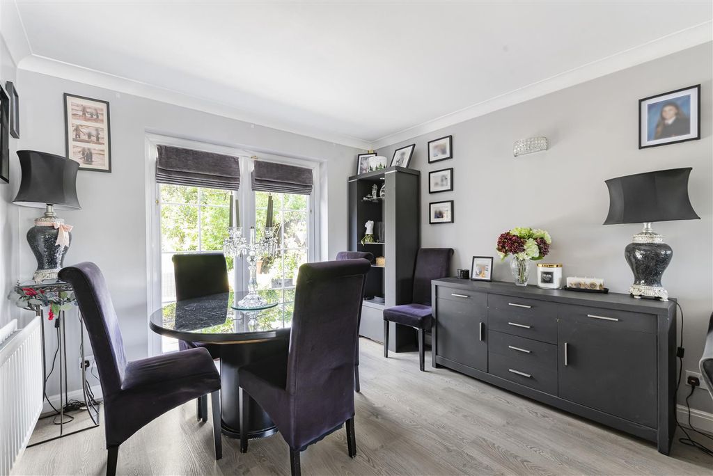 Additional image 4 of 4 bed detached house for saleMartin Road, Dartford DA2