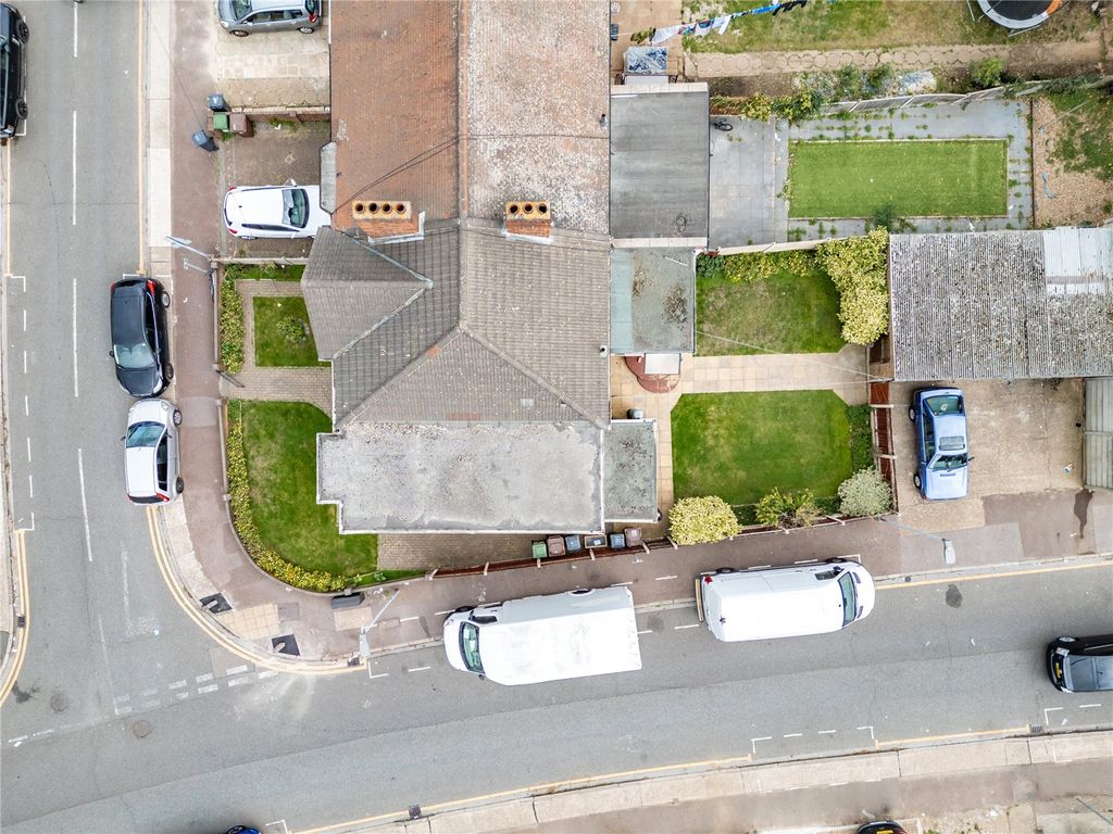 Additional image 30 of 5 bed end terrace house for saleSecond Avenue, Dagenham RM10