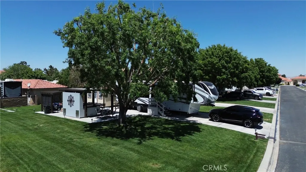 11574 Ridgemark Rd, Apple Valley, CA 92308 photo 2