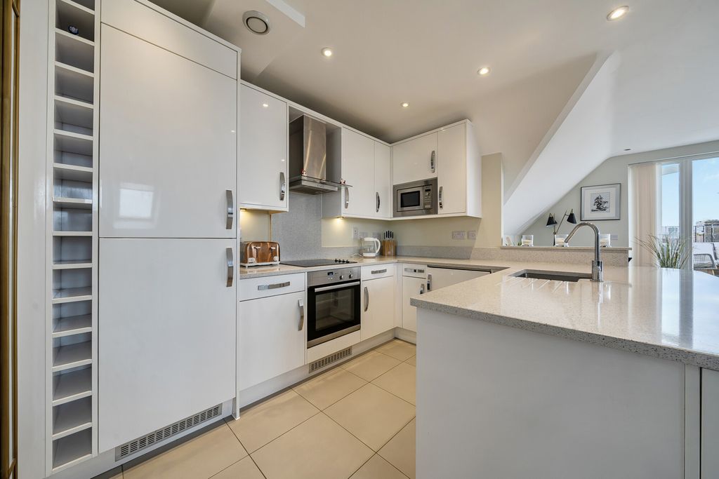 Additional image 15 of 3 bed flat for saleJepson Drive, Stone, Dartford DA2