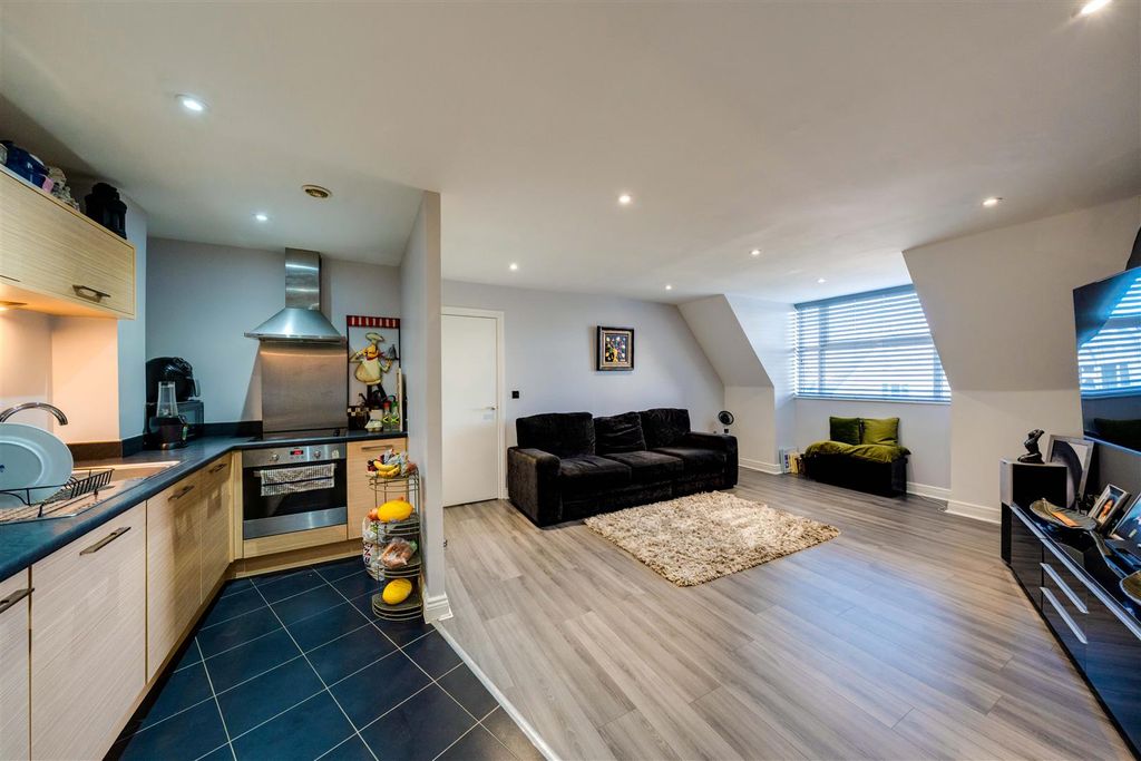 Additional image 6 of 1 bed flat for saleTanners Close, Crayford DA1