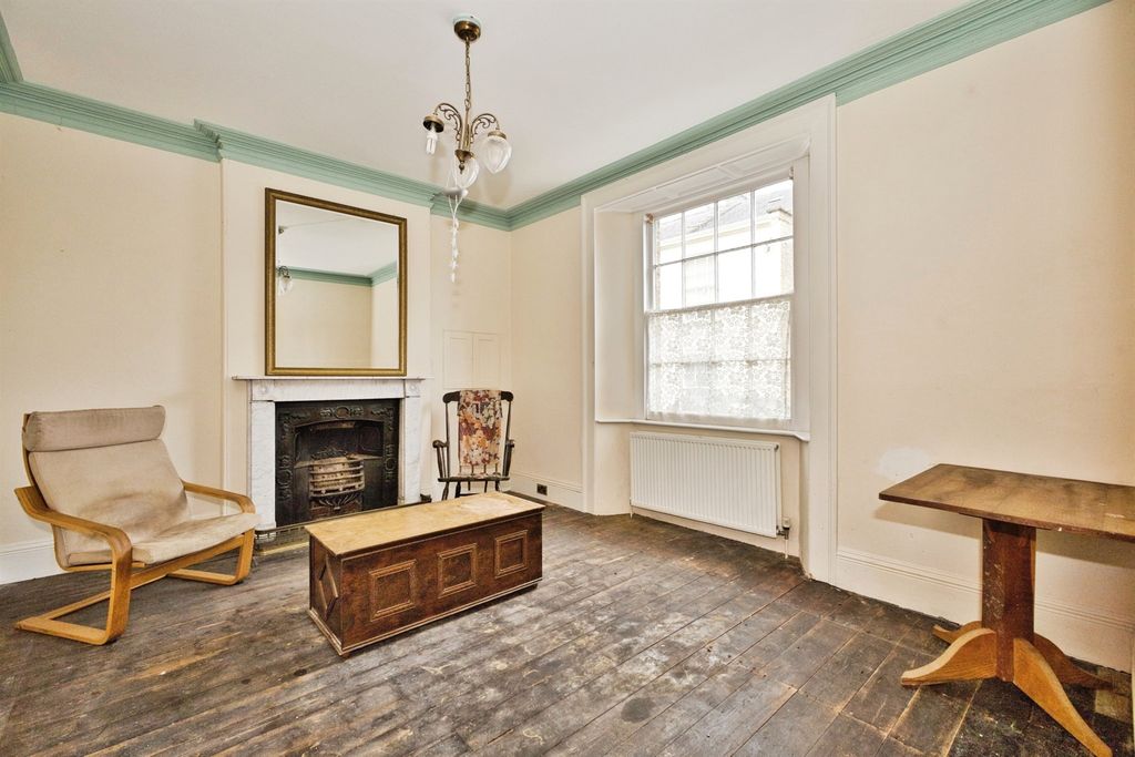 Additional image 9 of 6 bed terraced house for saleAbbey Street, Crewkerne TA18