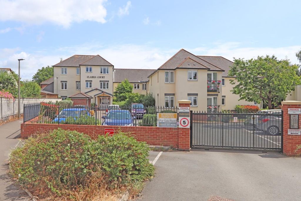 Additional image 2 of 1 bed flat for saleHigh Street, Cullompton EX15