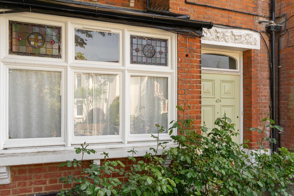 Additional image 6 of 2 bed flat for saleBirdhurst Rise, South Croydon CR2