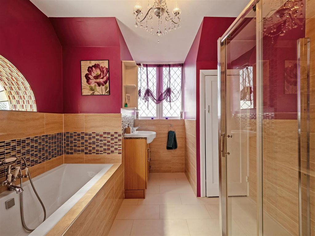 Additional image 18 of 6 bed detached house for saleOnslow Gardens, South Croydon CR2