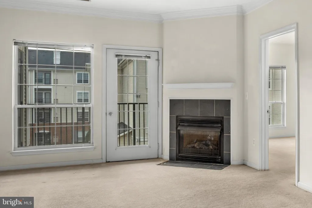 Additional image 3 of 4850 Eisenhower Avenue Unit 407, Alexandria, VA 22304
