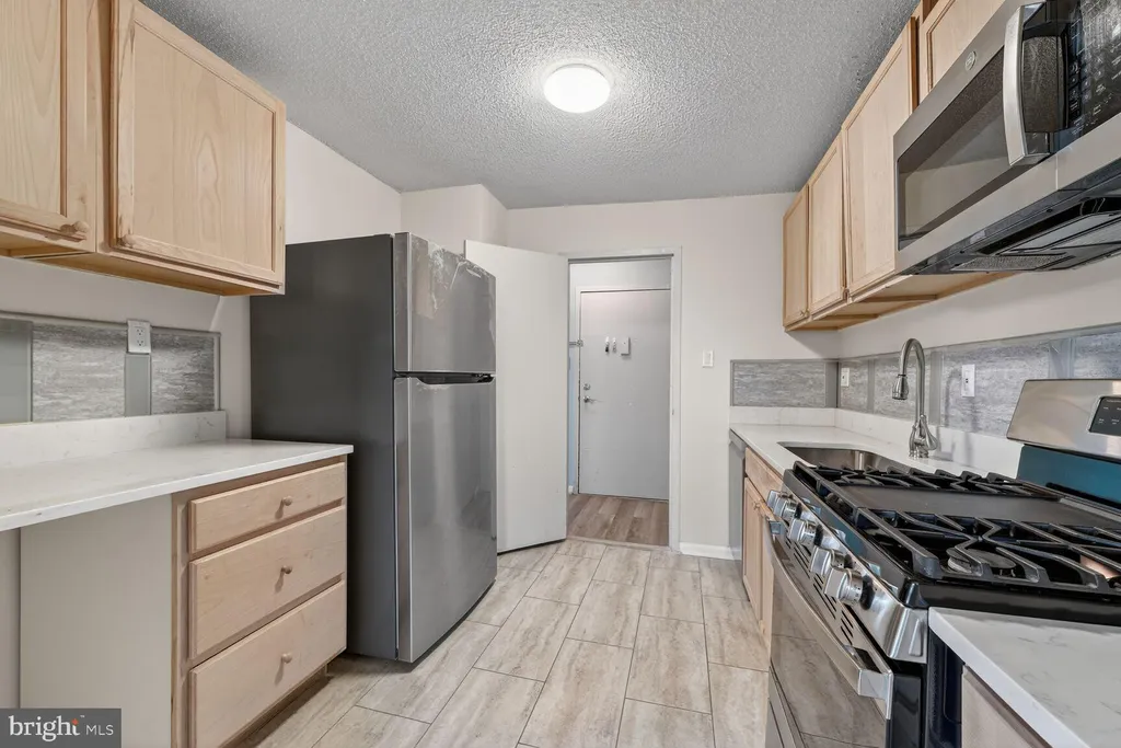 Additional image 17 of 2500 N Van Dorn Street Unit 223, Alexandria, VA 22302