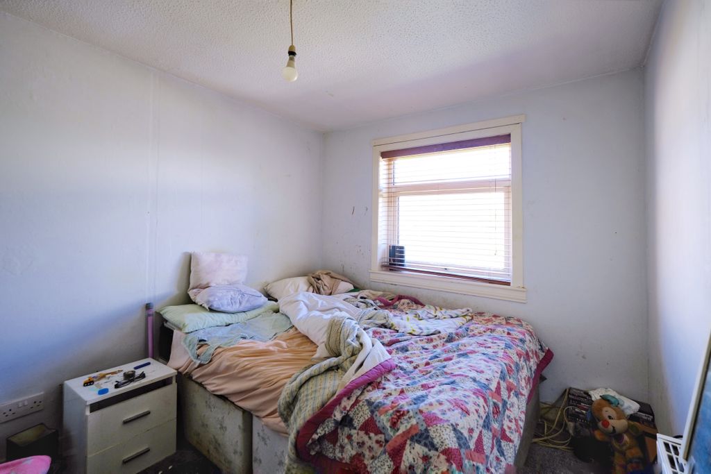 Additional image 9 of 1 bed flat for saleEdzell Row, Kilwinning KA13