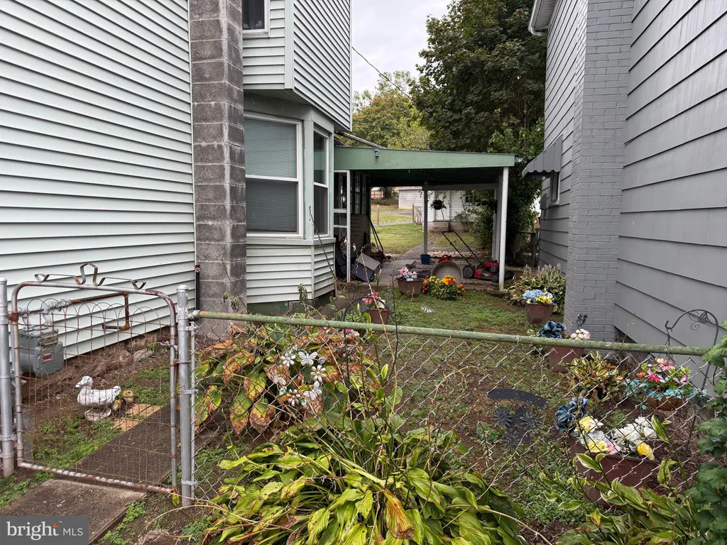 265 W 5th Street, Lewistown, PA 17044