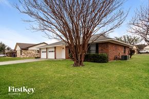 202 Carolyn Drive, Sanger, TX, 76266 photo 3