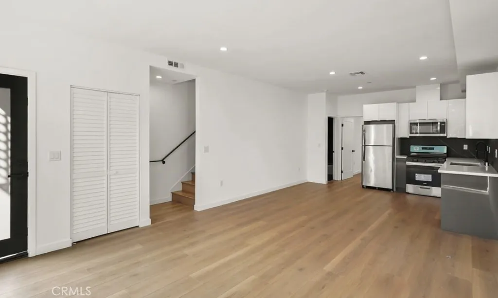 Additional image 3 of 1733 S New Hampshire Ave, Los Angeles, CA 90006