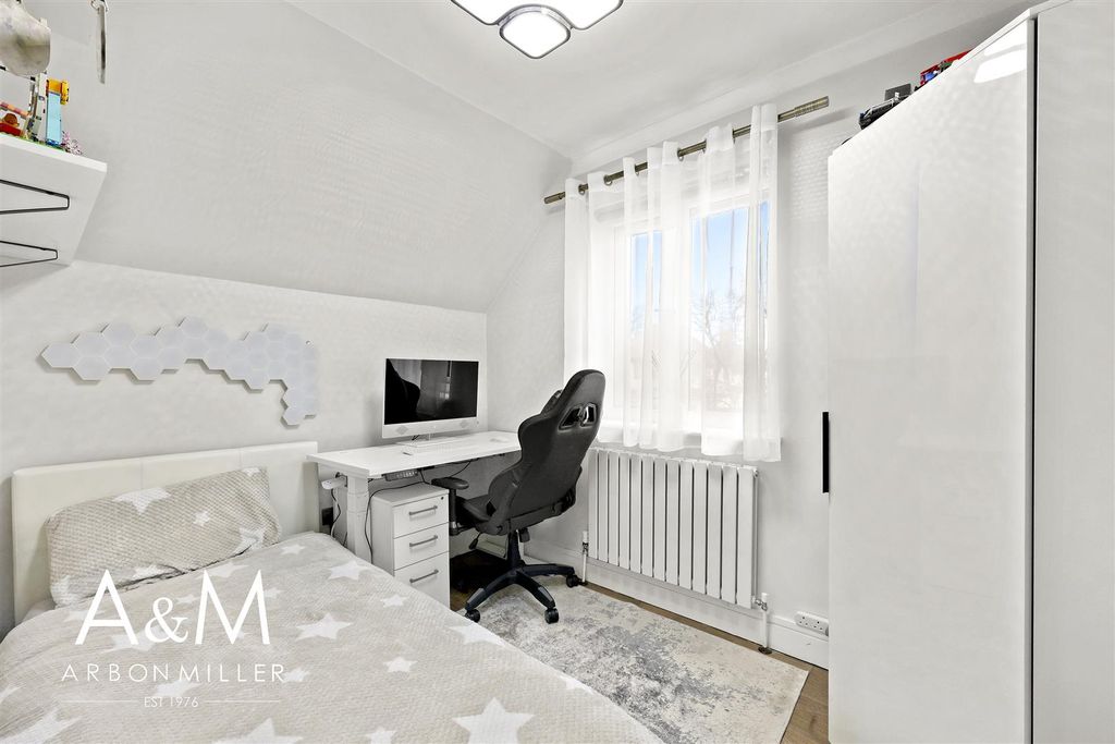 Additional image 17 of 3 bed property for saleMarsh Green Road, Dagenham RM10