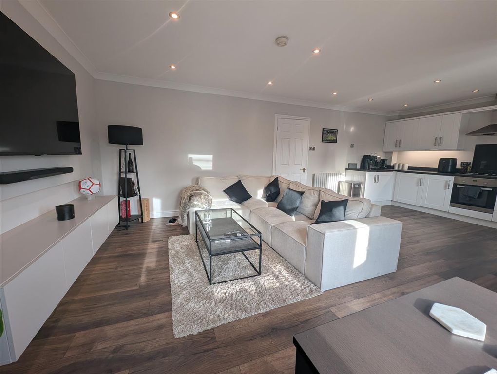 Additional image 4 of 2 bed flat for saleConiscliffe Road, Darlington DL3