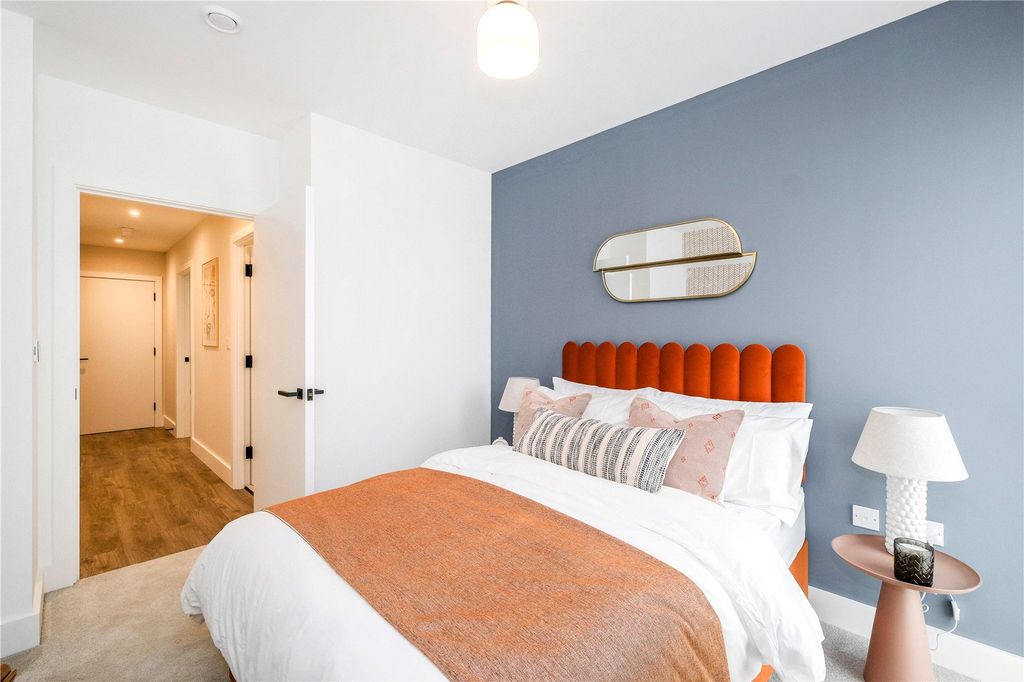 3 bed flat for salePoplar Walk, Croydon CR0 photo 3