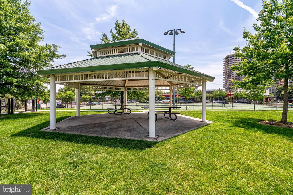 Additional image 31 of 1023 N Royal Street Unit 312, Alexandria, VA 22314