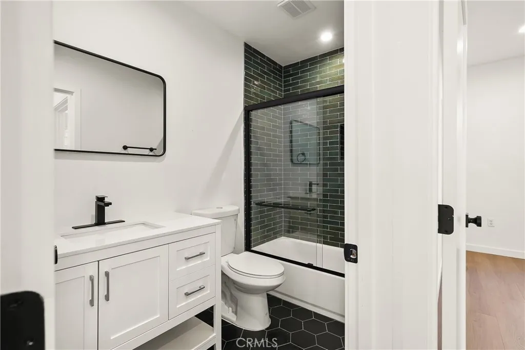 Additional image 10 of 1733 S New Hampshire Ave, Los Angeles, CA 90006