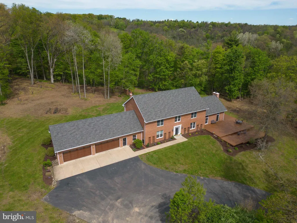 16 Kile Drive, Bloomsburg, PA 17815