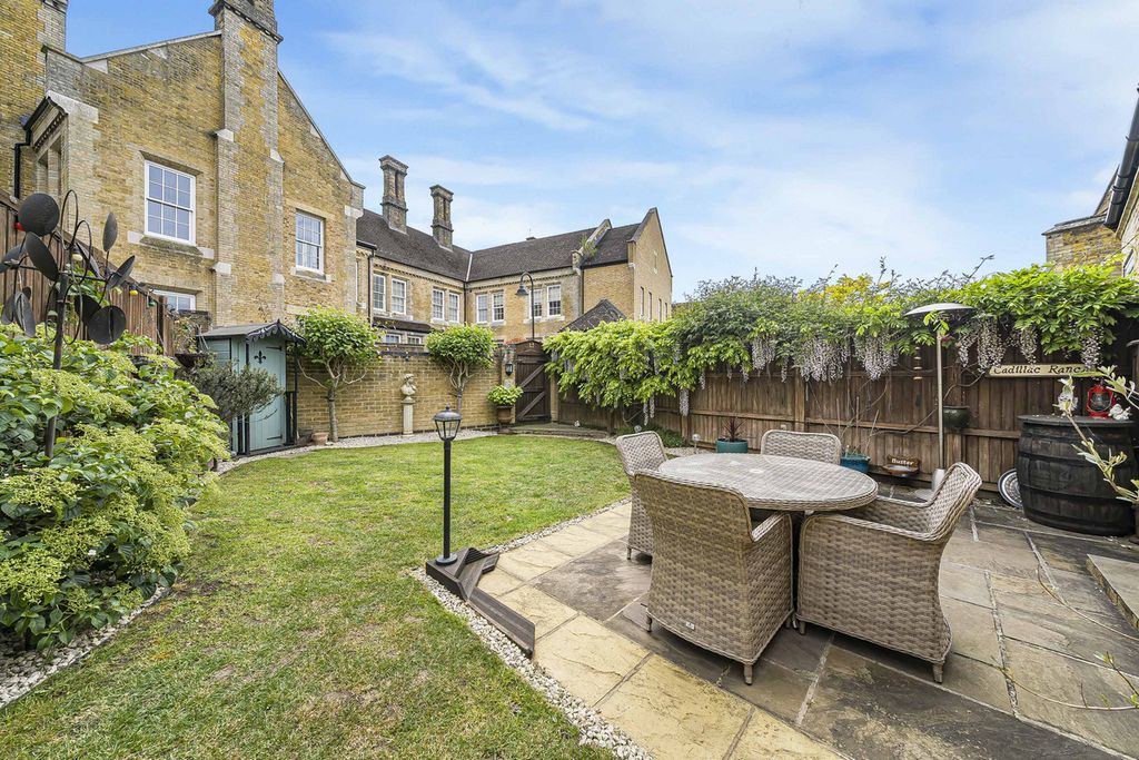 Additional image 14 of 2 bed flat for saleBunstone Hall, Chapel Drive, Dartford DA2