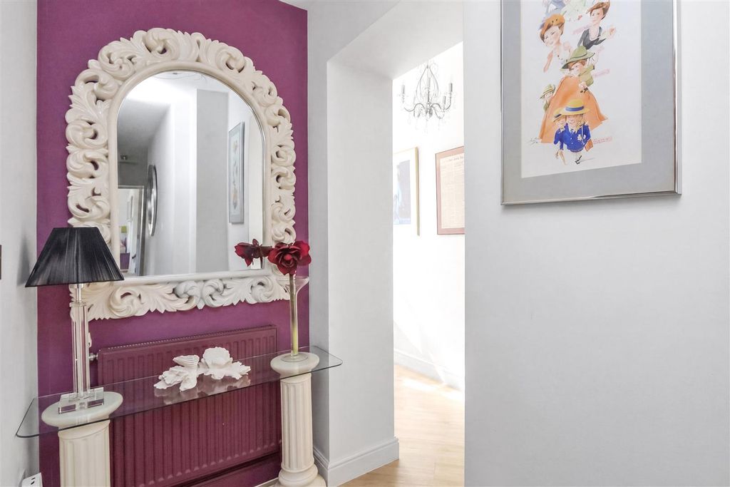 Additional image 21 of 3 bed flat for saleChapel Drive, Dartford DA2