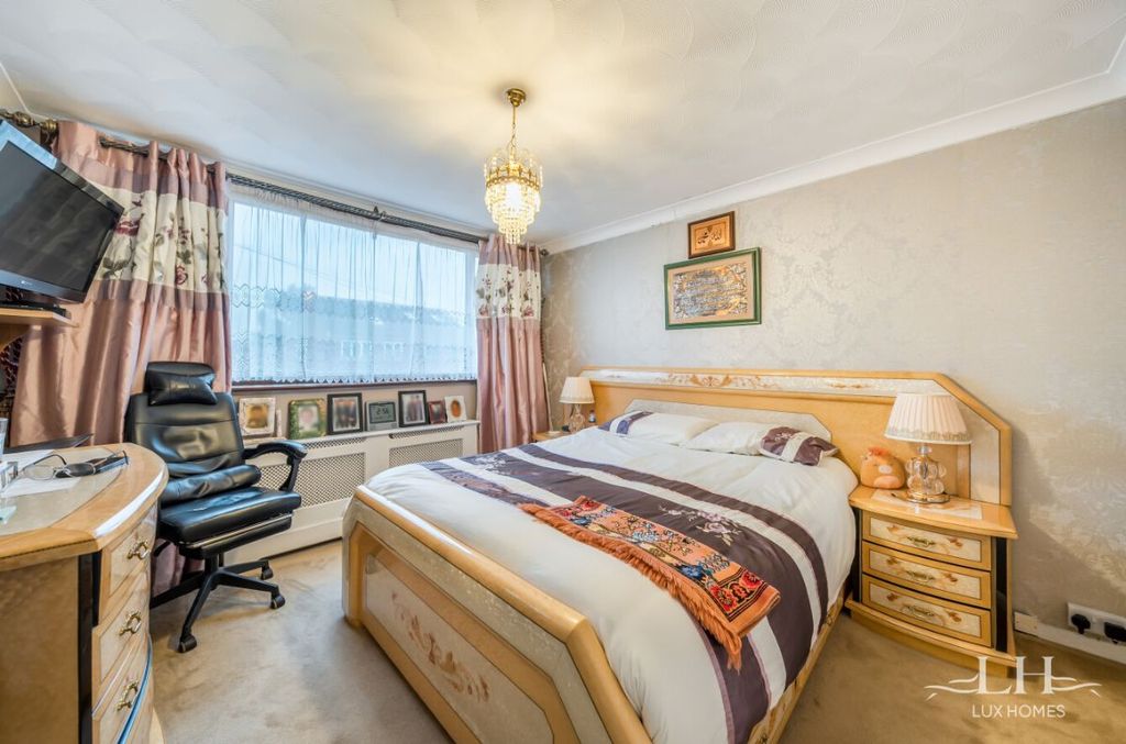 Additional image 14 of 3 bed detached house for saleAldborough Road, Dagenham RM10
